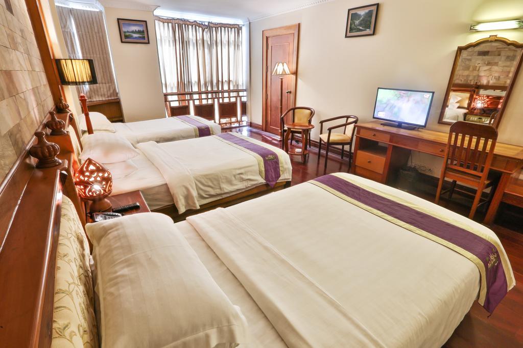 Blue River Hotel Phnom Penh Exterior foto